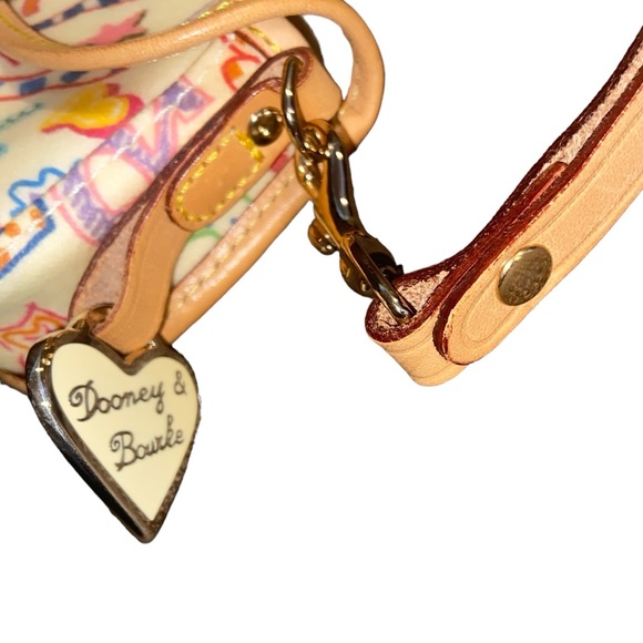 Dooney & Bourke Wristlet  NWOT - Picture 5 of 10